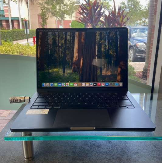 14” Apple MacBook Pro M3 Pro – 18GB / 512GB | Space Black